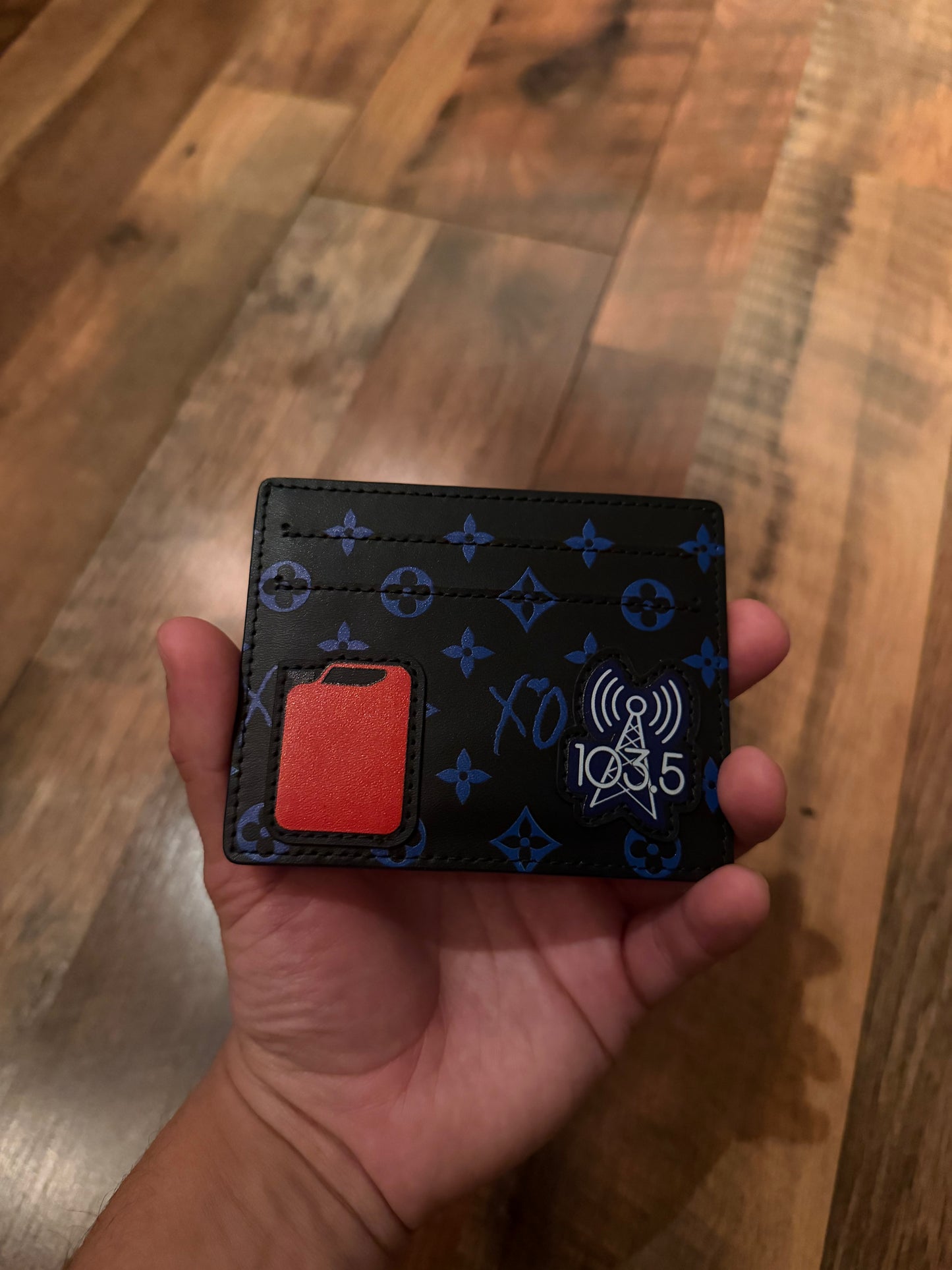 Dawn FM Cardholder sample